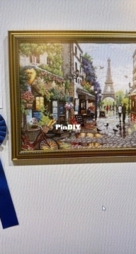 My Xstitch work won a ribbon:) "Paris Scene" from Dimensions