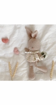 Malea Handmade - Malea Boutique - Mea Komorski - Bunny Leni - Hase Leni - any language