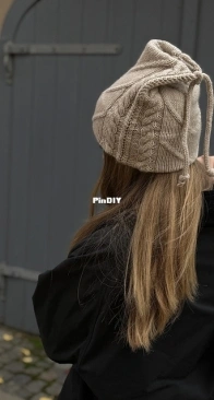 Envelope Beanie by Karoline Skovgaard Bentsen - aegyoknit