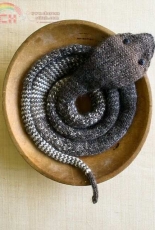 Striped Stockinette Snake by Purl Soho /Purl Bee-Free