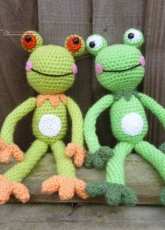 Moji Moji Design- Janine Holmes- Froggy friends