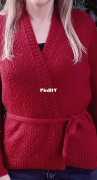 Cosy Hug Cardi by Myriam Forneris