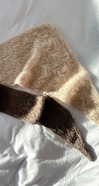 Ivy Scarf by Jimin Lee - Cookie the Knitter - English
