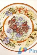 Anchor CC83326 - Red Admiral Butterfly With Daisies