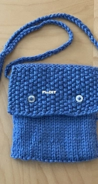 Summit Class Pouch by Elizabeth Carley - Free