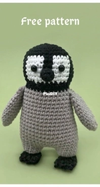 Les Mailles du Rocher - Polar Animals - Spencer the Baby Emperor Penguin - Free