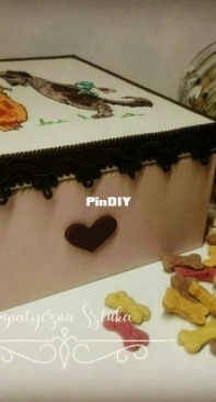 Cat & dog box