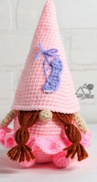 Winding Road Crochet - Lindsey Dale - Ballerina Gnome - Free