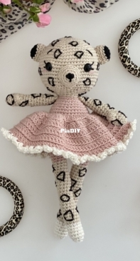 By Sonnenschein - Christine Sonnenschein - Leonora the Leopard