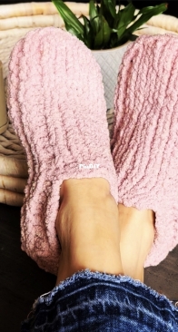 Knifty's Slippers by Annie Davidge