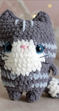 Irissesile - Cecilia  - Quirkcats Colleciton - Grey Tabby Cat