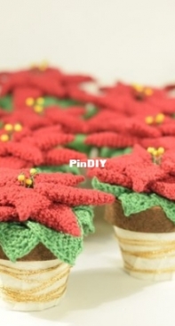 Haekelicious - Poinsettia - Weihnachtsstern - German - Free
