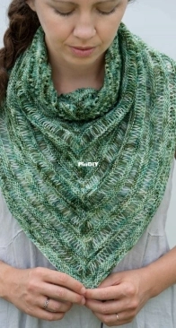 Secret Skein Cowl by Stephanie Lotven - TellybeanKnits