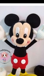 Zombiegurumi - Luisa Contreras - Mickey Mouse - Spanish