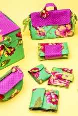 Luciana Jaber - Hygiene Kit for Bag - Portuguese