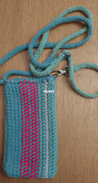 Octobre Rose tunisian crochet pouch