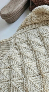 Colores Santos Crochet - Gisela Elizabeth Cejas - Sweater Marfil - Spanish