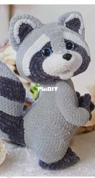 Marili Designs - Maria Sarantidou - Wynne Racoon