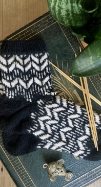 Una Socks by Simone Reuss - English,  German -  Free