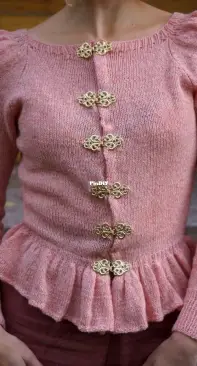 Queenie Cardigan by Helene Arnesen (Fabel Knitwear)