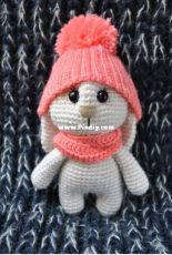 Viktoria Shakhmatova - Bunny with Hat - Translated -  Free