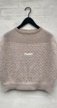 Warm Me Tee by NORgardknitters - English