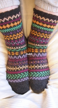 Ruthie Socks by Helena Joronen-English, Finnish - Free