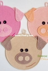 Little Owls Hut - Svetlana Zabelina- Pig Potholder - Russian