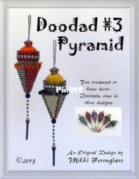 Mikki Ferrugiaro-Doodad Piramid 3
