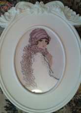 RTO - Lady in a purple boa.