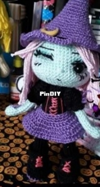 Chiharu Suh - Hilda a Bruxinha - Little witch Hilda - Portuguese