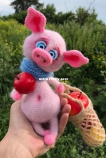 Vazaniy Cat - Benjamin the Pig