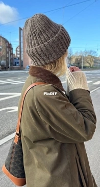 September Hat - Mette Wendelboe Okkels - PetiteKnit - Updated v2