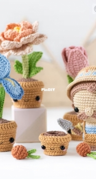 Aradiya Toys - Olka Novytska - Secret Garden - Jardim Secreto - Portuguese