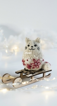 Cat with Embroidery by Natalia Golubeva - Russian - Free
