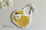 Sarah Gross - Daisy Baby Bib - Free