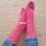 Pinktober Socks  by Kathleen Lyane-English, German-Free