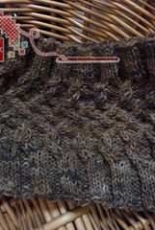 Trellis Cable Cowl by Adele Michelsen - free
