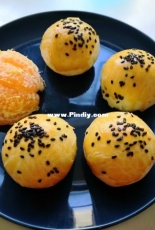 Delicious yolk cake