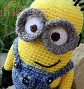 Nicholes Nerdy Knots - Despicable Me Minion  - Free