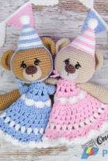 One and Two Company - Carolina Guzman - Mia and Owen the birthday bears blanket