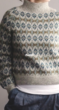 Old Compass Sweater by Trin-Annelie