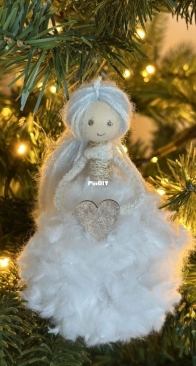 Essiebirdies - Esther Vogelaar - Christmas Fairy - English and dutch - Free