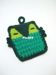 Republic  of  yarn  - Amy Manning - Who cooks for you?" Owl Potholder