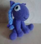 Leila the pony