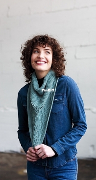 V Cable Cowl by Faye Kennington - Traverse Cabled Accessories - KnitPicks