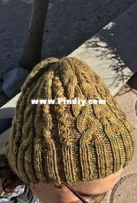 Peregrina Tuque by Nicole Bottles