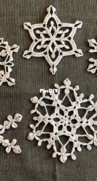 Jessica Wifall - Snowflakes - Free