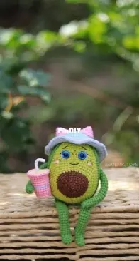 Bobrik Toys - Natalia Bober - Avocado
