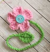 Daisy Cottage Designs - Lauren Brown - Dainty Daisy Bookmark - Free